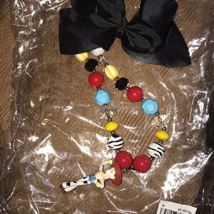 Girls gum ball/ bubble gum necklace & large black bow! Boutique set